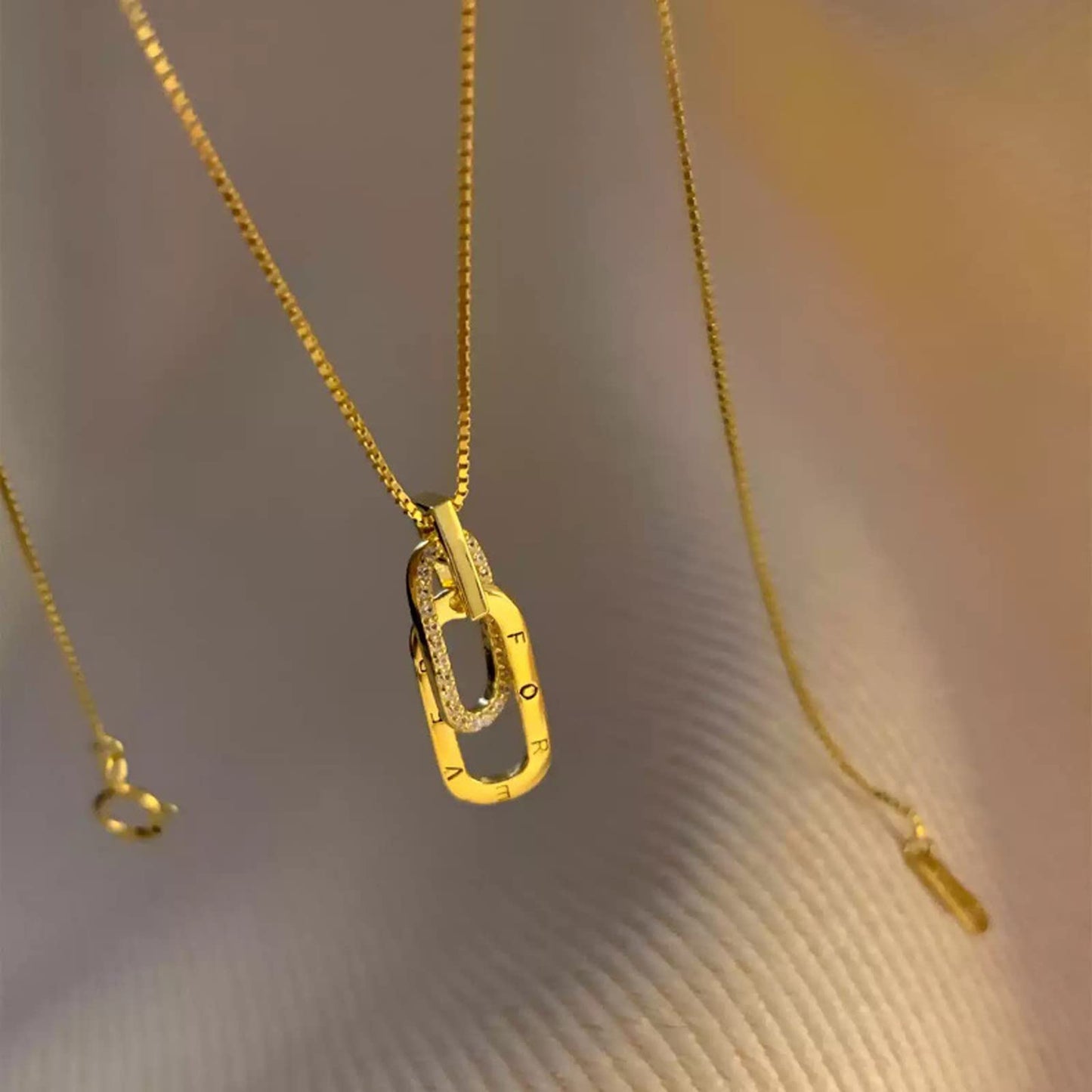 S925 MOTHER & DAUGHTER LINKED TOGETHER BY LOVE CIRCLE NECKLACE
