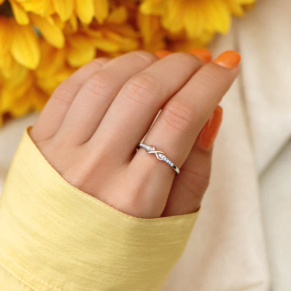 S925 GRANDMOTHER AND GRANDAUGHTER FOREVER LINKED TOGETHER INFINITY RING